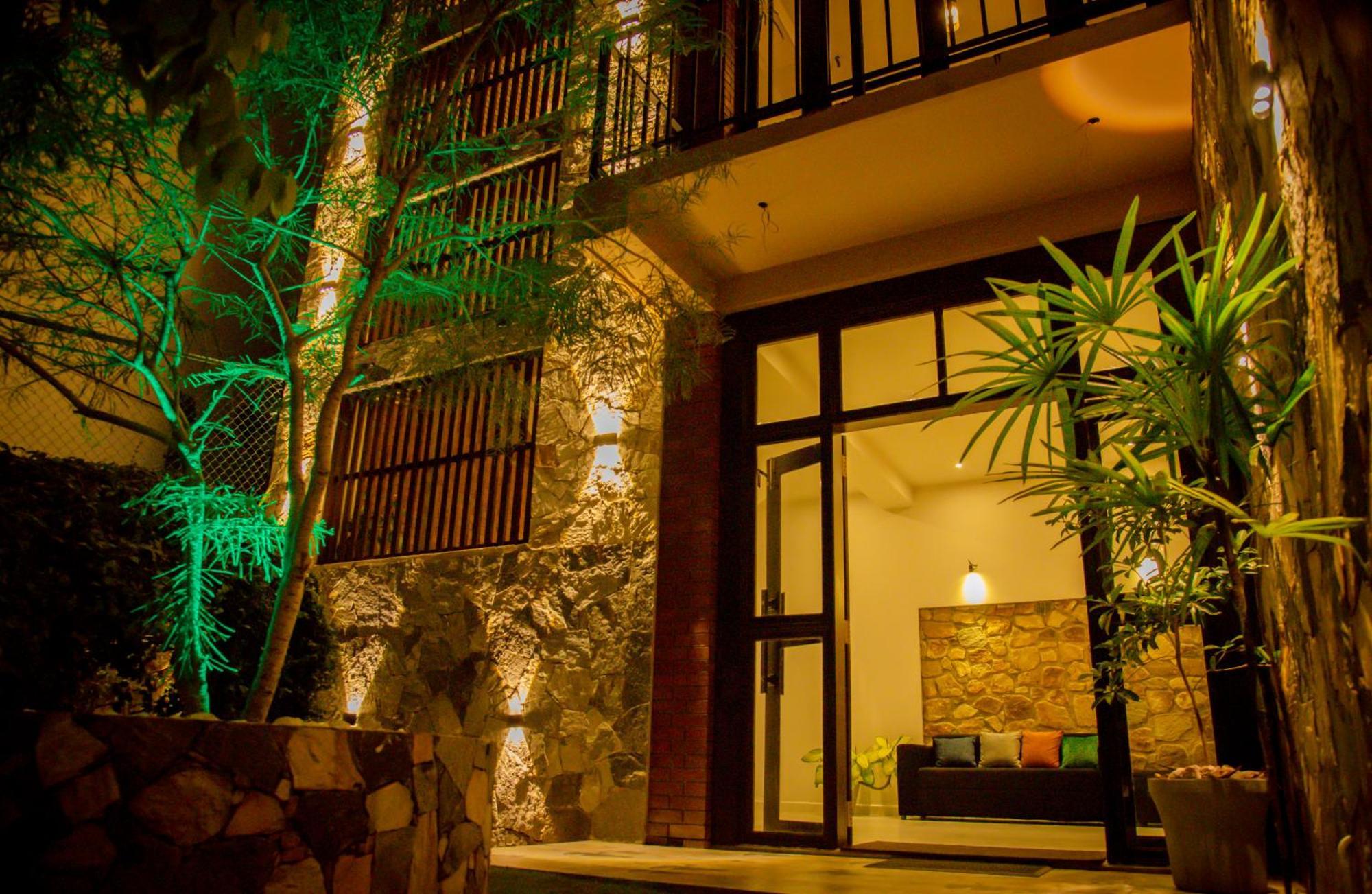 Ever Breeze Ella Hotel エクステリア 写真