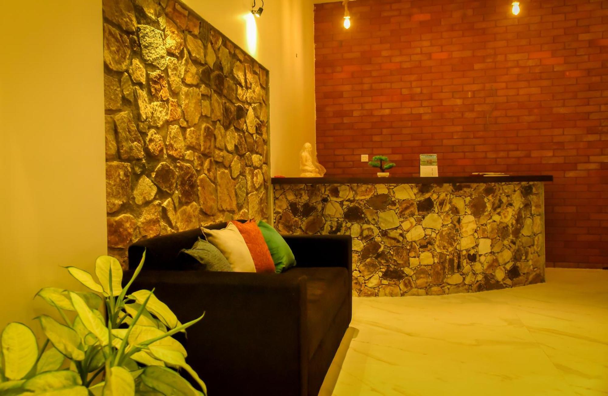 Ever Breeze Ella Hotel エクステリア 写真