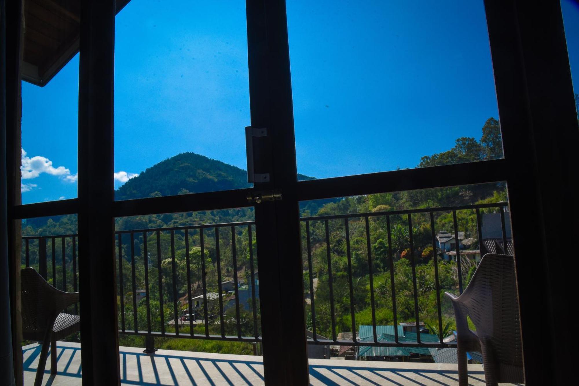 Ever Breeze Ella Hotel エクステリア 写真