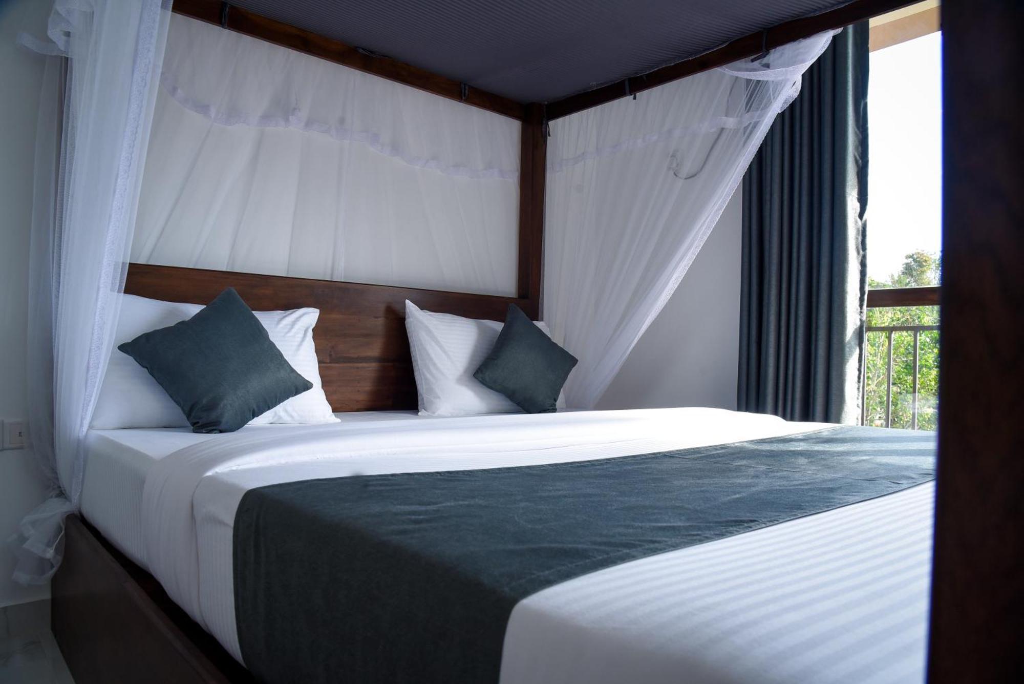 Ever Breeze Ella Hotel エクステリア 写真