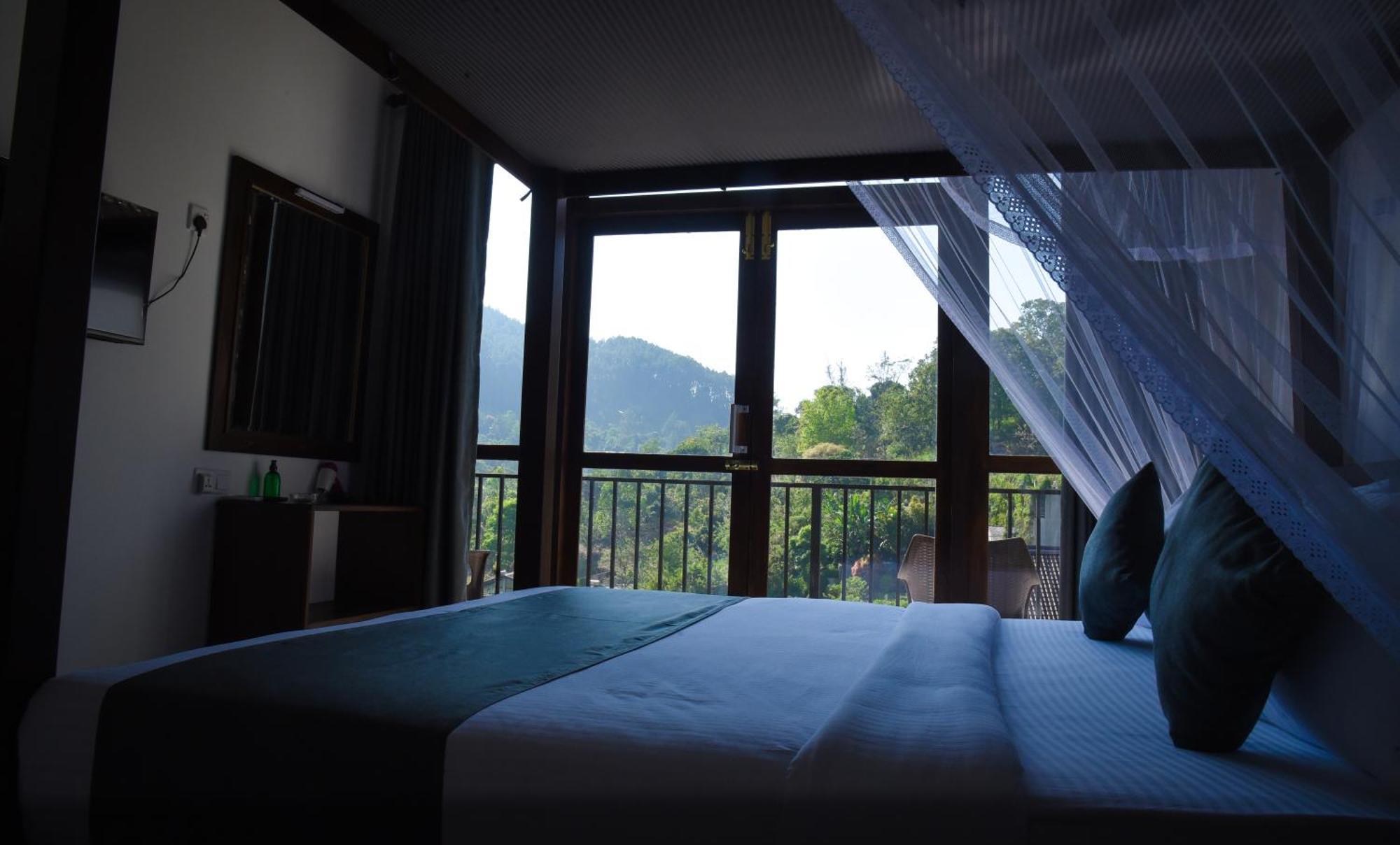Ever Breeze Ella Hotel エクステリア 写真